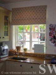 044._spotted_roman_blind.400.600.to-height.cached