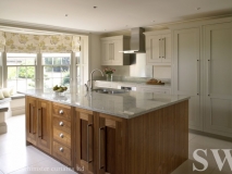 041._romans_in_kitchen.400.600.to-height.cached
