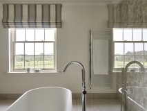 Roman blind
