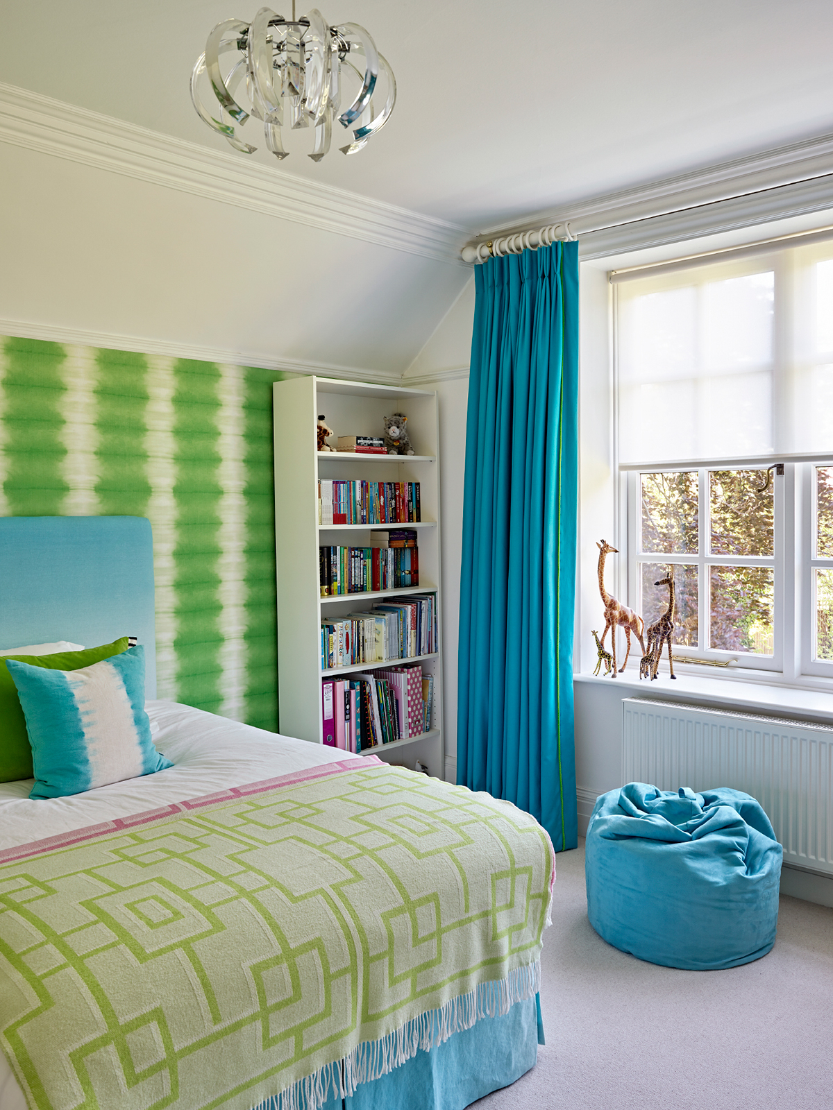 Designers Guild Drillo Turquoise with Designers Guild Varese Apple